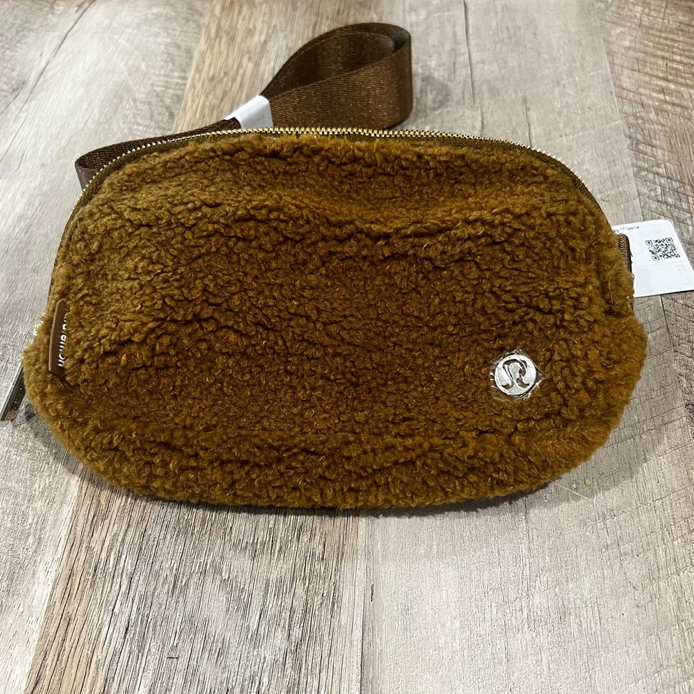 NWT Lululemon fleece everywhere belt bag